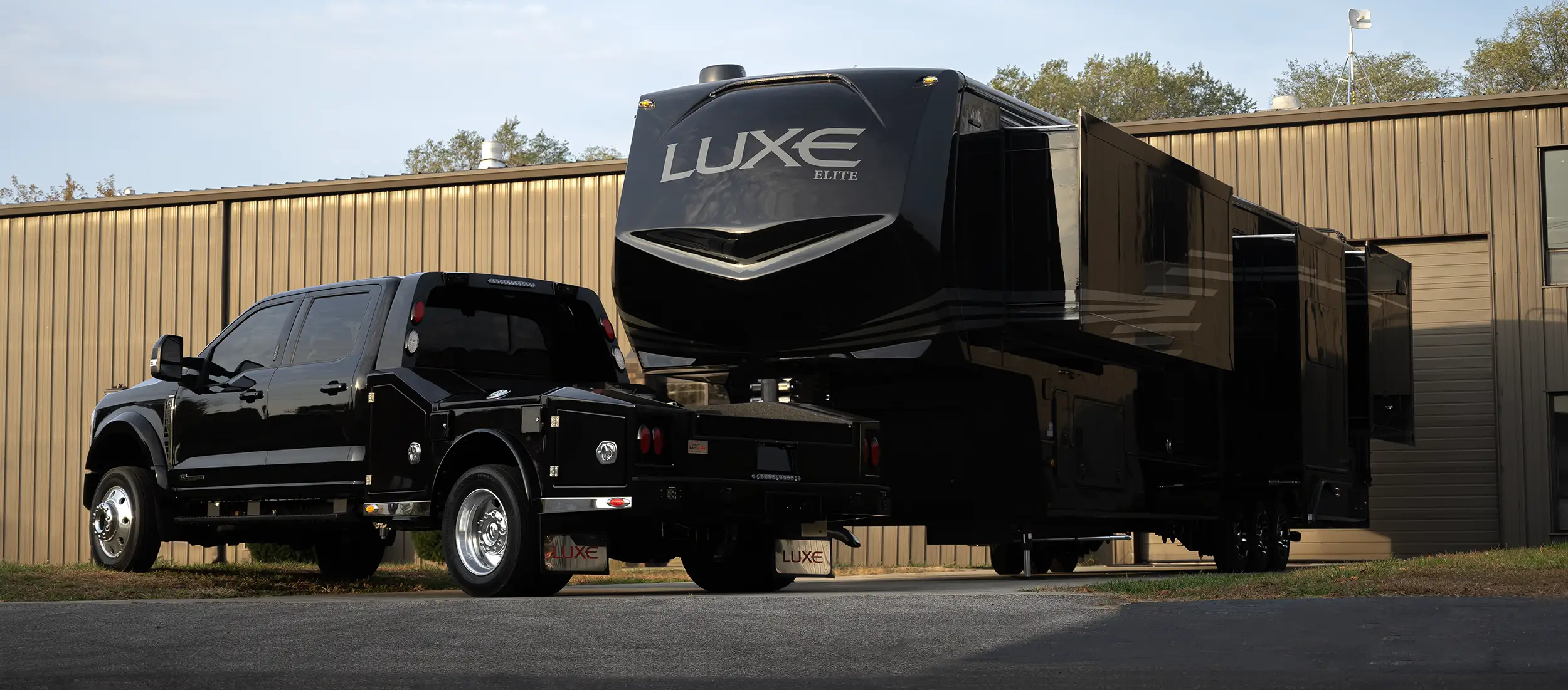 luxe-factory-direct-fifth-wheel A Factory Direct Fifth Wheel built by Luxe Fifth Wheel, with a fifth wheel hauler truck by Luxe Trucks, located at The RV Factory in Elkhart Indiana.